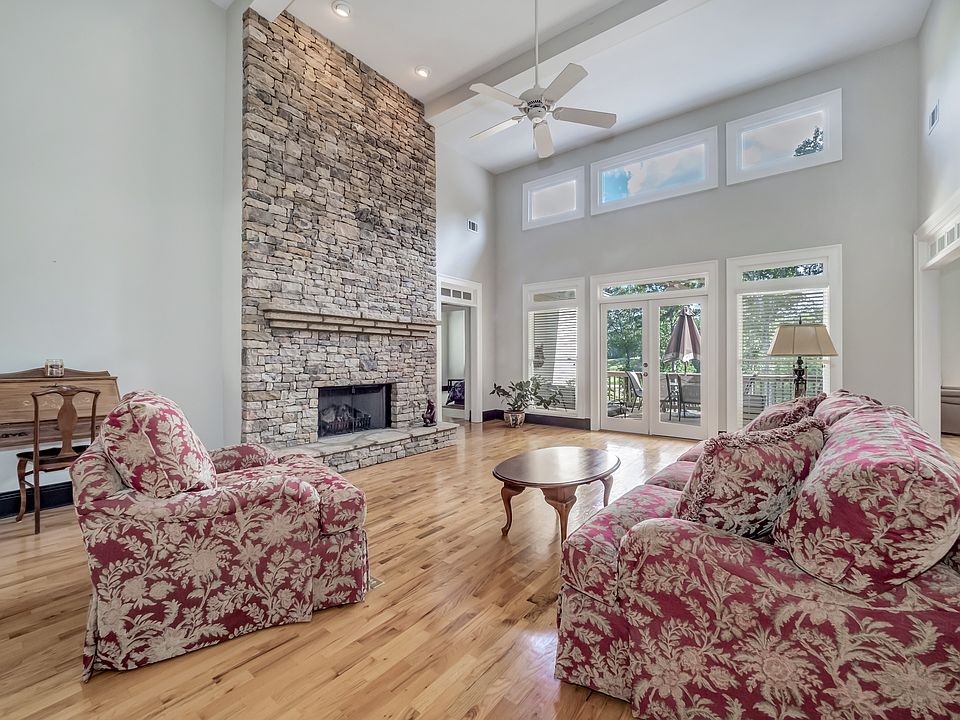 1st image of 192 River Sound Ln