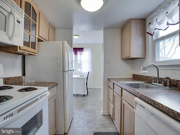 5th image of 859 Bentwillow Dr