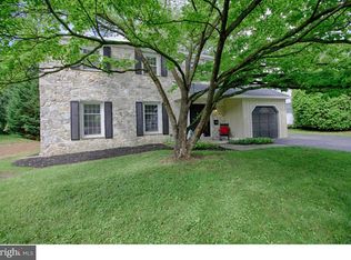 450 Doe Run Ln, Springfield, PA 19064