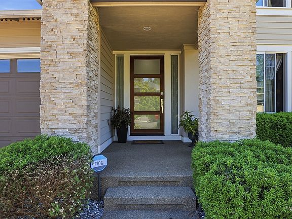 4th image of 3709 NE 24th Street