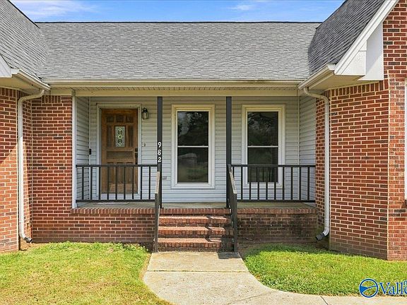 4th image of 982 Patterson Ln