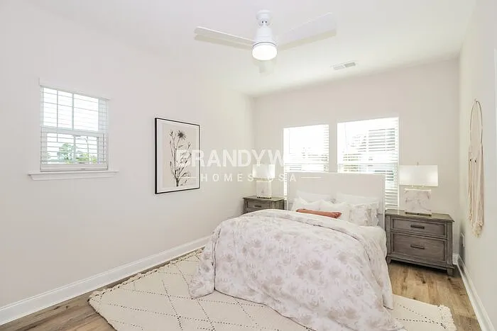 1076 Wildflower Dr — Photo 15
