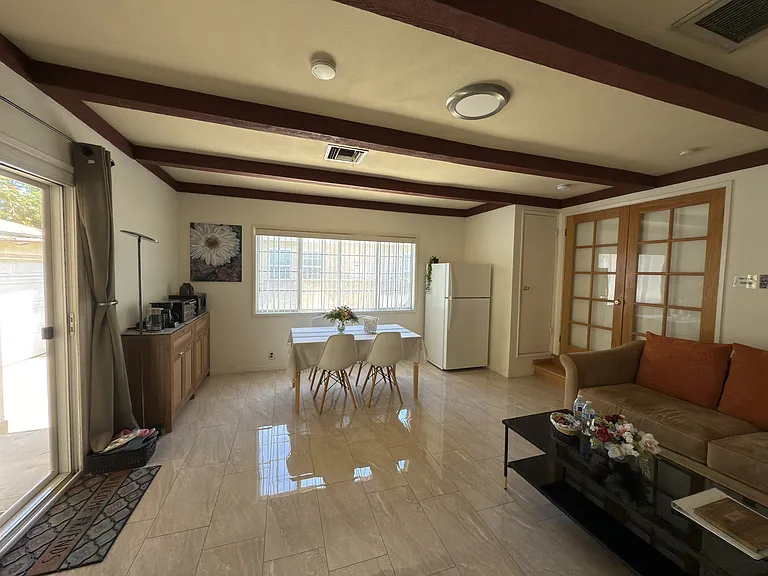 1004 S Cordova St #2 — Photo 5