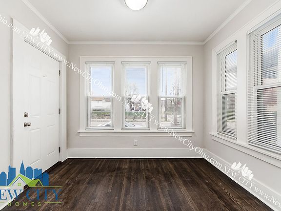 4th image of 925-927 W Town St #925