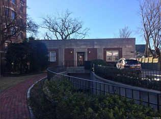 130 Pondfield Rd STE 11, Bronxville, NY 10708