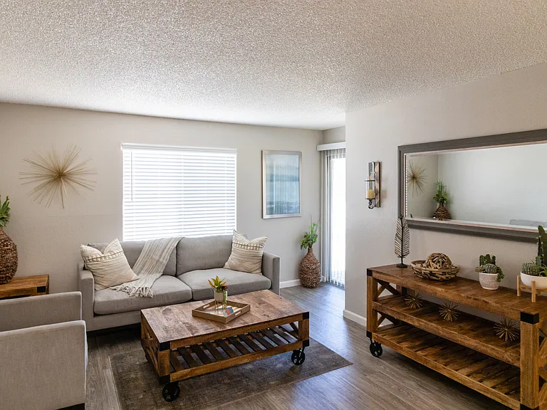 Keyway Apartments — Photo 9