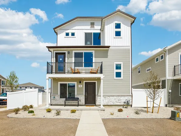 29 N Jordan River Way, Saratoga Springs, UT 84045