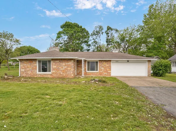 1014 N Dickerson Avenue, Springfield, MO 65803