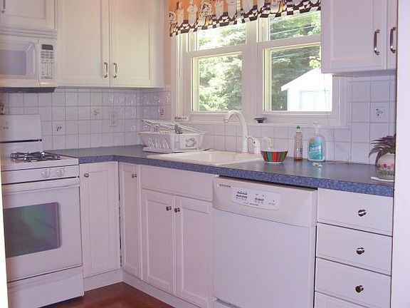3rd image of 2212 Coventry Dr