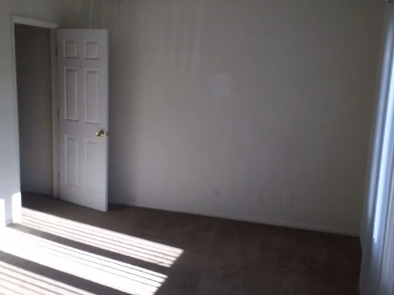 5541-5547 Christopher Ct — Photo 9