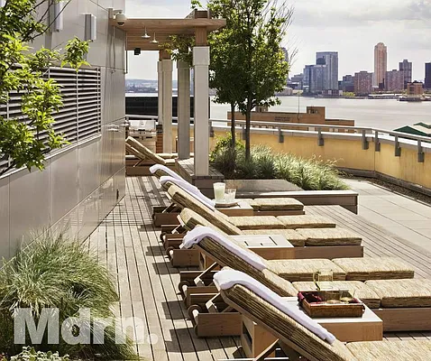 Rented by Mdrn Residential | media 44