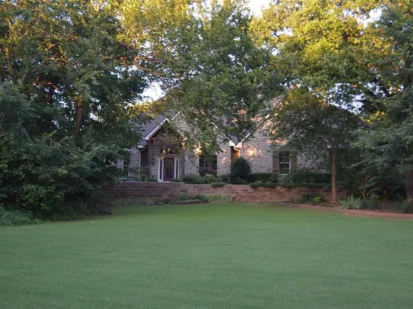 623 Doe Ridge Ct, Norman, OK 73026