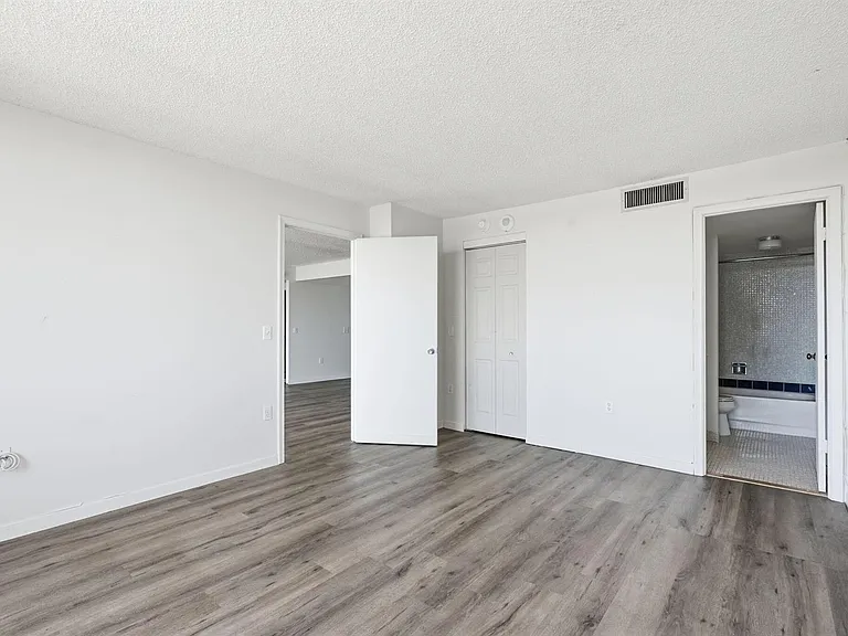 5600 N Flagler Dr #1110 — Photo 15