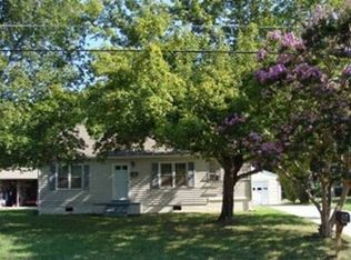 411 Gilbreath St, Graham, NC 27253