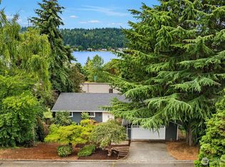 5761 110th Ave SE, Bellevue, WA 98006