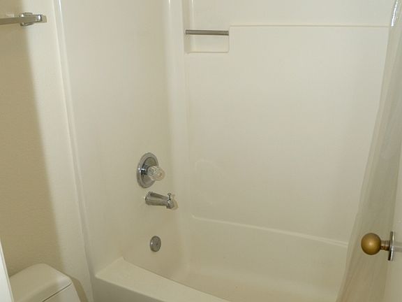 3rd image of 1330 Antelope Ave APT 14