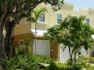 914 NE 16th Ave, Fort Lauderdale, FL 33304