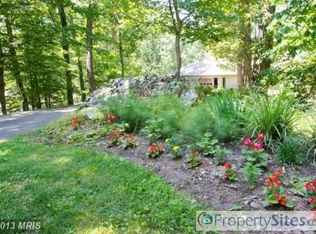 17 Fairwood View Ct, Phoenix, MD 21131