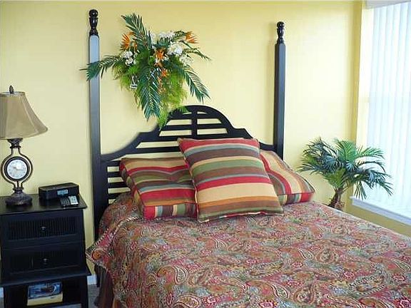 5th image of 4040 Beachside One Dr #4040
