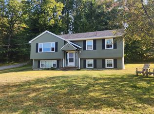 31 Belleview Dr, Jay, ME 04239