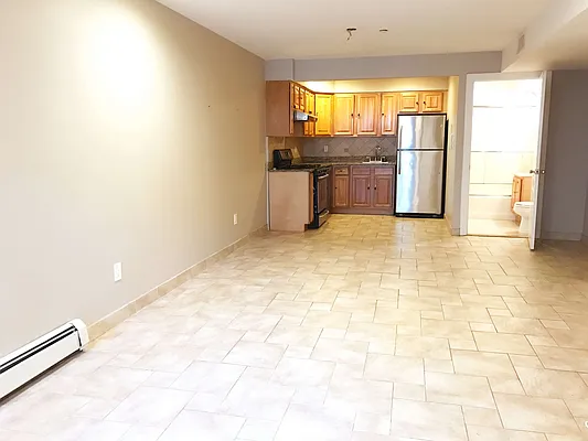 Rented by NY Space Finders Inc. | media 38