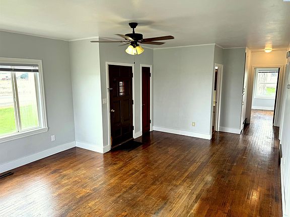 2nd image of 310 N Leslie St