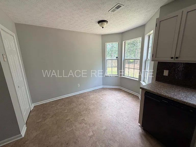 6919 Yellow Oak Ln — Photo 8