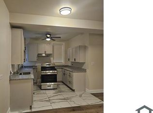 6751 S Ridgeland Ave, Chicago, IL 60649