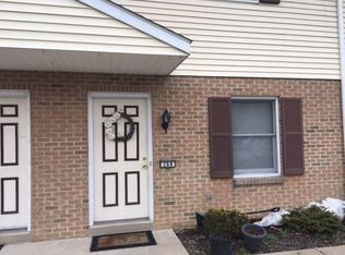 262 Colonial Dr, Akron, PA 17501