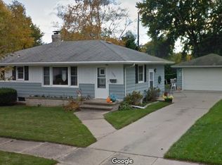 1525 E Frances St, Appleton, WI 54911