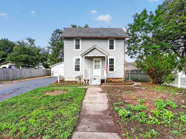 222 N Taylor St, Marengo, IL 60152