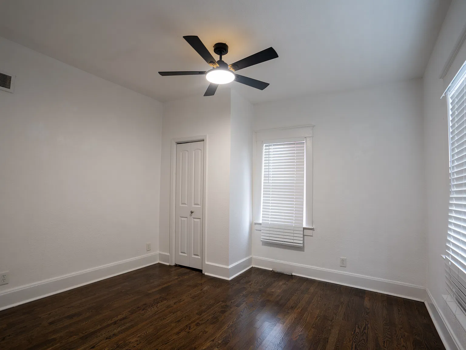 2 bed, 720 sqft, $1,595 — Photo 4