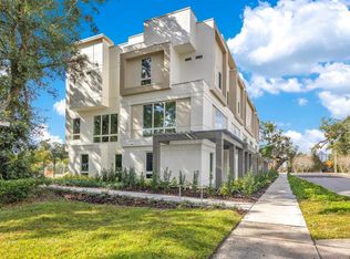 1010 E Robinson, Orlando, FL 32801