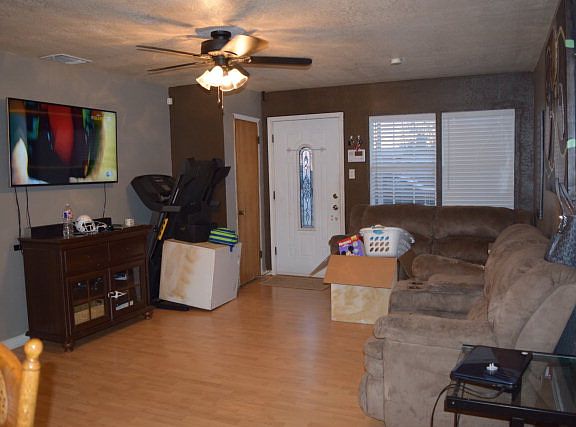 5th image of 706 S James Ave