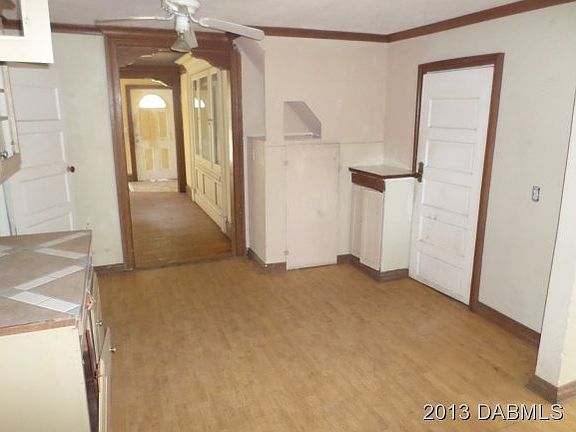 3rd image of 735 McArthur Ct