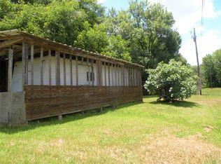 33 Finch Ln, Trinity, TX 75862