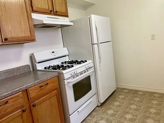 5th image of 3634 Cleveland Ave