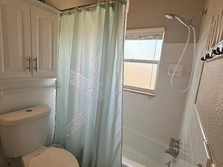 7515 Ridgewood Ave #18 — Photo 8