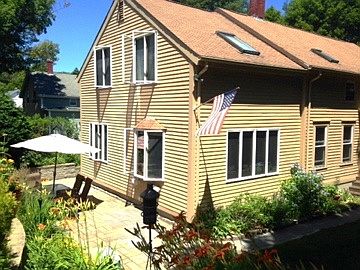 1st image of 1159 Smithfield Ave #3
