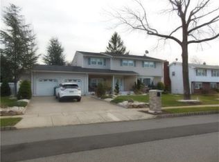 9 Ralston Ave, Piscataway, NJ 08854