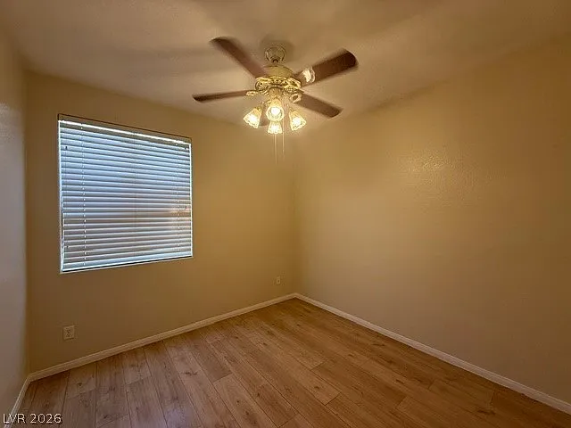 7634 Avila Beach Ave — Photo 10