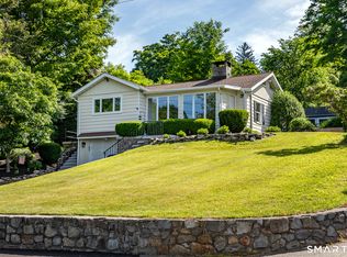 801 Candlewood Lake Rd S, New Milford, CT 06776