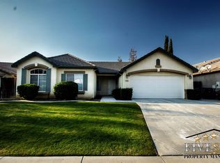 5809 Royalston Falls Dr, Bakersfield, CA 93312