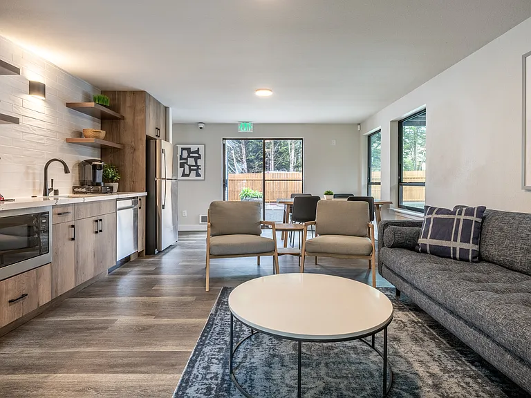 Alvista 240 — Photo 10