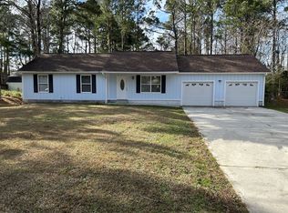 101 Wildwood Ct, Hubert, NC 28539