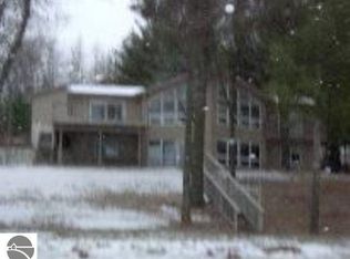 10040 N Twin Lake Rd NE, Mancelona, MI 49659