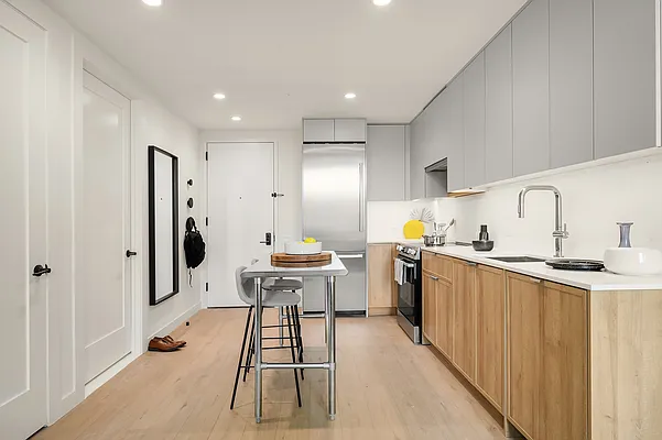 Rented by MNS | media 2