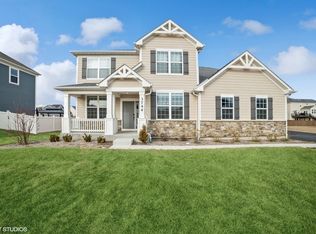 3744 Peregrine Way, Elgin, IL 60124