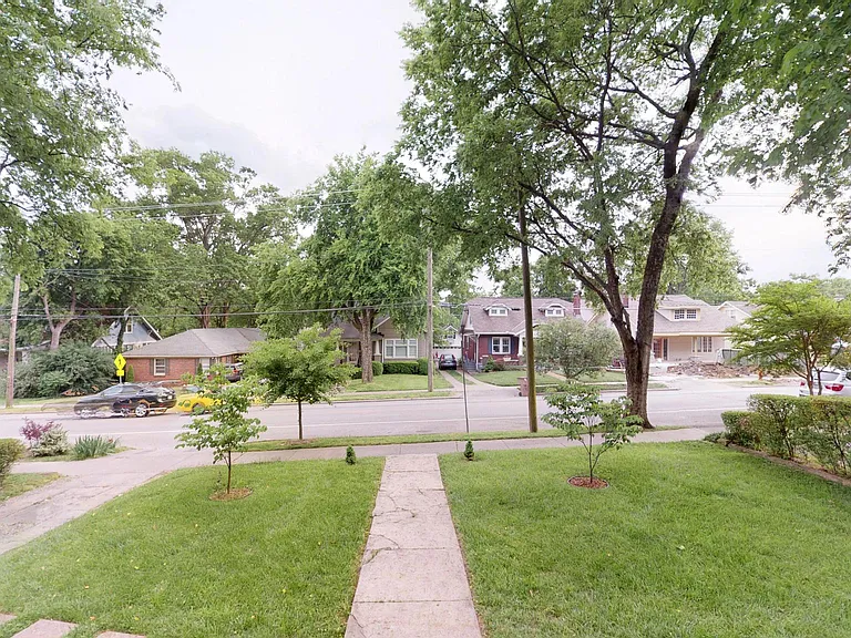 2508B Blair Blvd #B — Photo 16