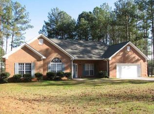 10742 Togwatee Trl, Hampton, GA 30228